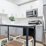 2-Bedroom 2-Bath- Wd,Trendy -Wifi-Free-Parking