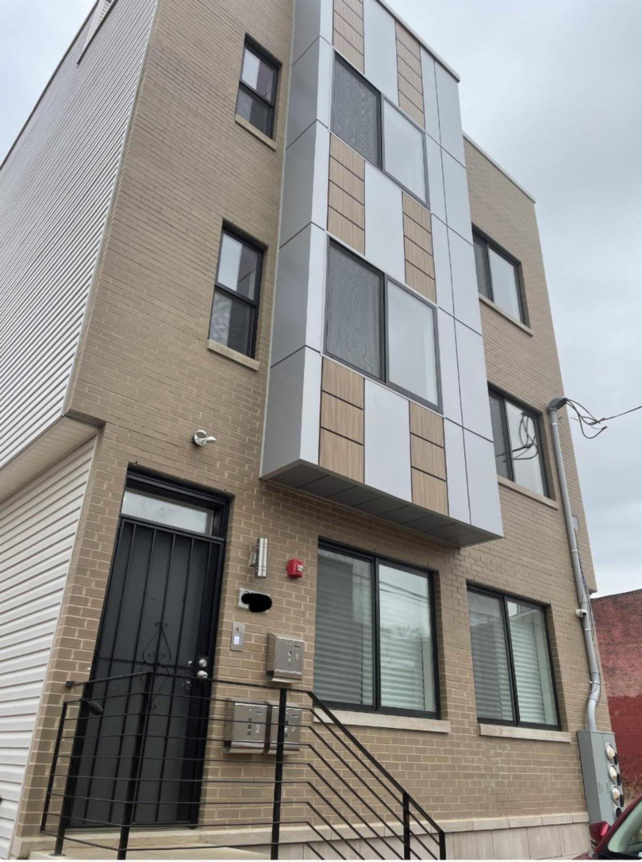 Apartment 2-bedroom 2-bath- Wd,trendy -wifi-free-parking
